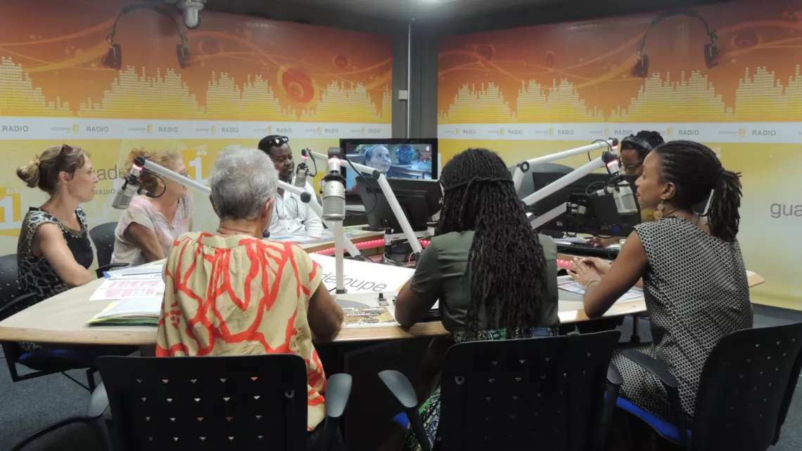 les invités en studio.