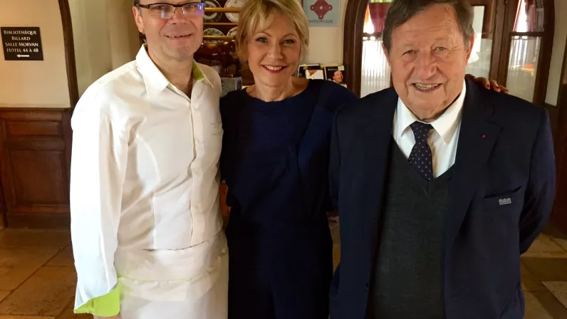 Odile, le chef et Guy Roux