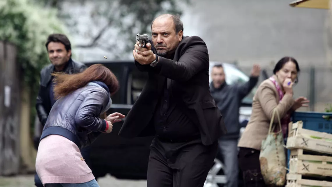 REUNION 1ERE - CROSSING LINES S1