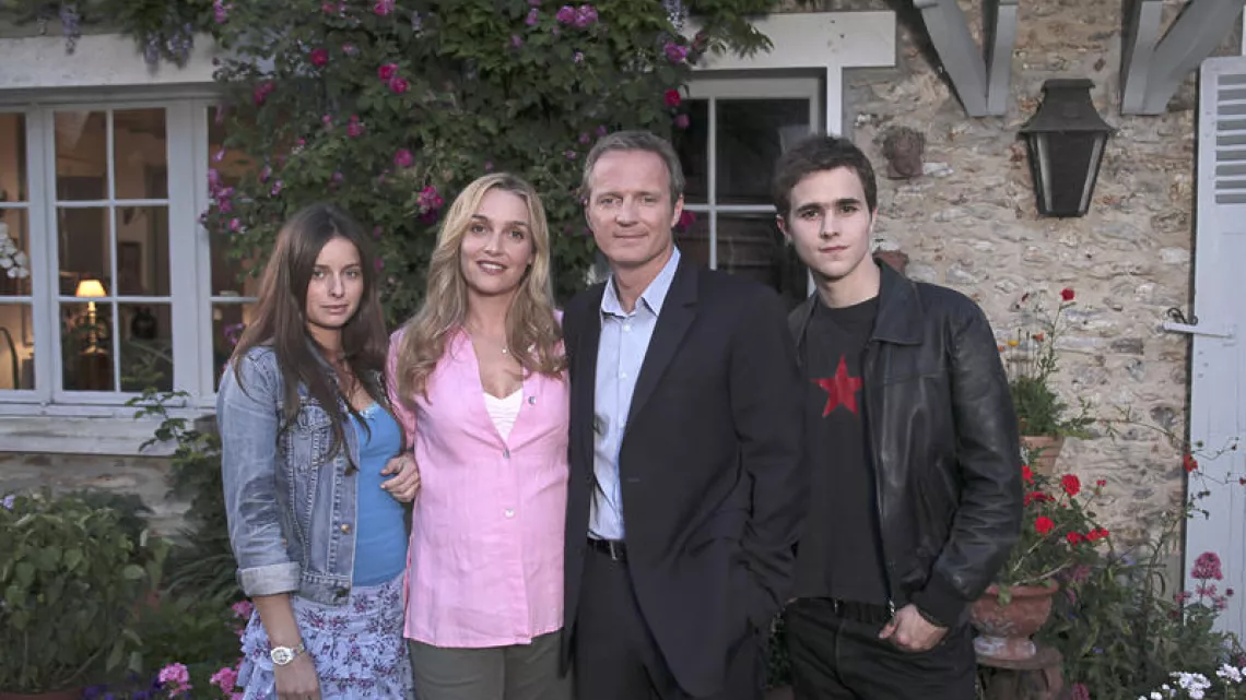 COMME CHEZ SOI - REUNION 1ERE