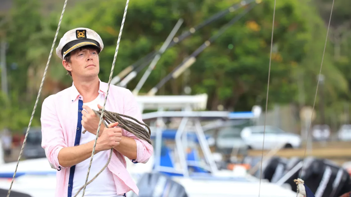 MEURTRES AU PARADIS S5 DE ROGER THOROGOOD AVEC KRIS MARSHALL, JOSEPHINE JOBERT… #REUNION 1ERE
