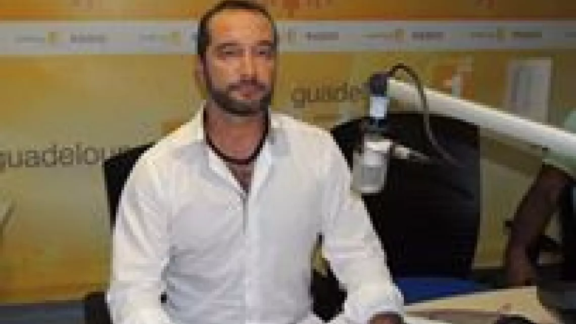 Journaliste du 18h00 @fabrice troupé
