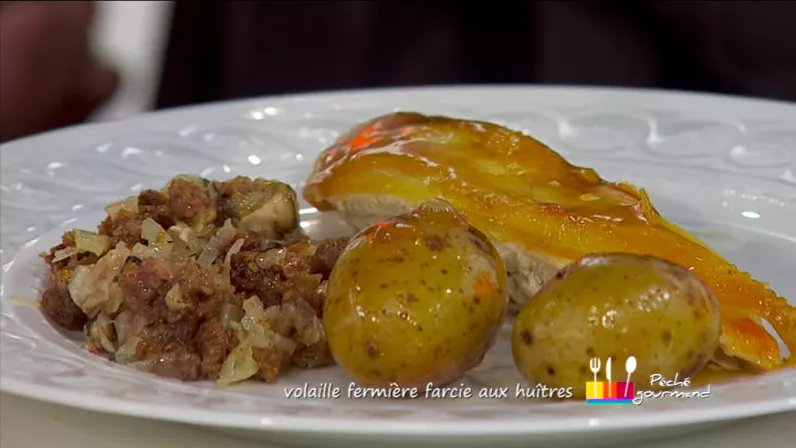 Volaille fermière farcie aux huîtres