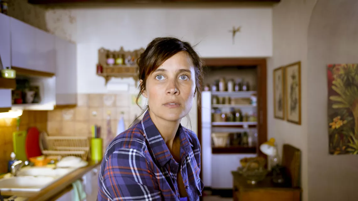 QUI SEME L'AMOUR TELEFILM DE LORENZO GABRIELE AVEC  EVELYNE BUYLE, JULIE DE BONA…#REUNION 1ERE