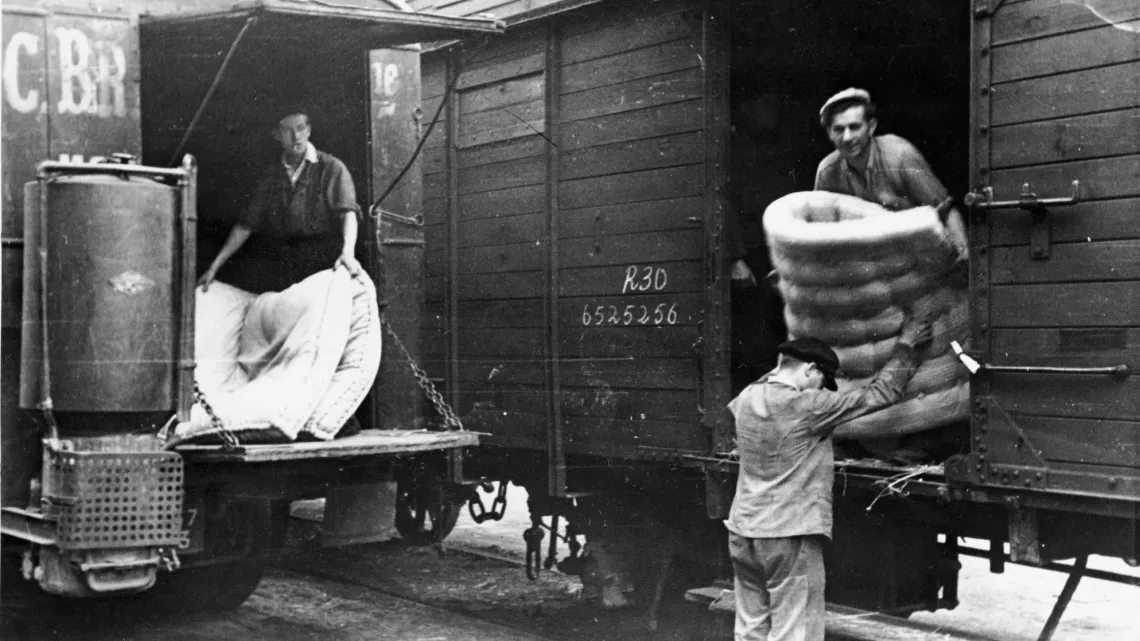 APRES LA GUERRE, LES RESTITUTIONS
