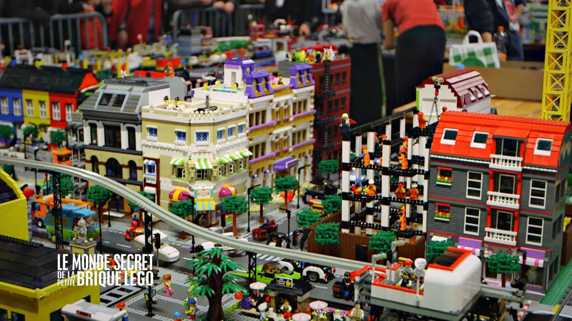 LE MONDE SECRET DE LA PETITE BRIQUE LEGO