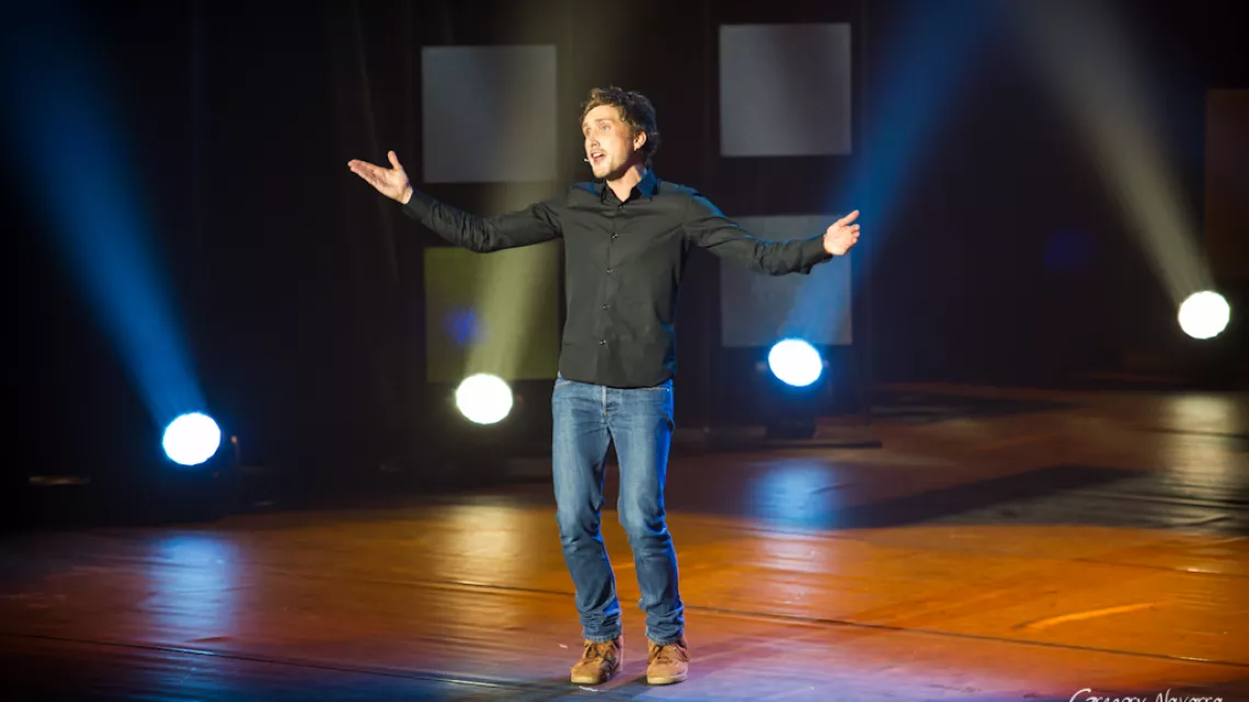Baptiste Lecaplain au Voo Rire Festival 2016