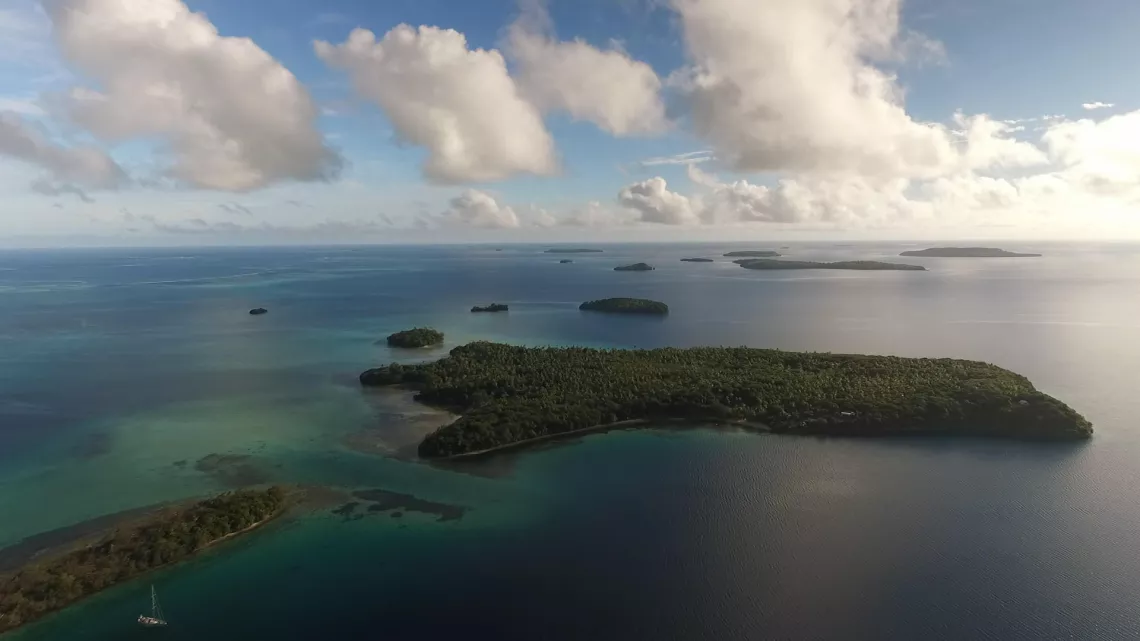 ARCHIPELS - TONGA UN ROYAUME A LA CROISEE DES CHEMINS