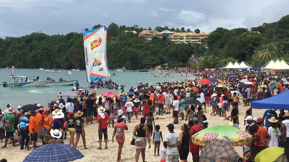 Tour de la Martinique des Yoles Rondes : Yole Zapetti/Gerblé/L'Appaloosa (François)