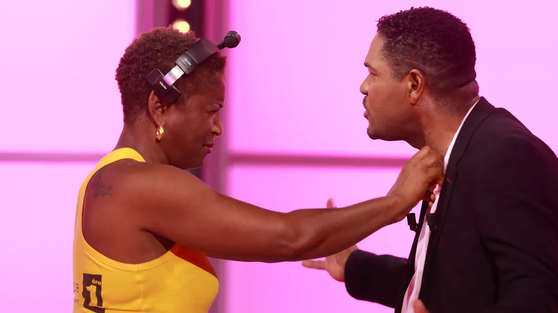 Nadine Marbois et Rio, le présentateur