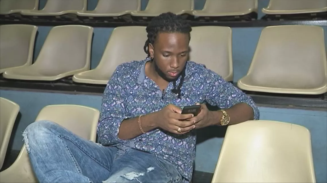 Tournage Place Publique sur les réseaux sociaux : Humoriste Bobi