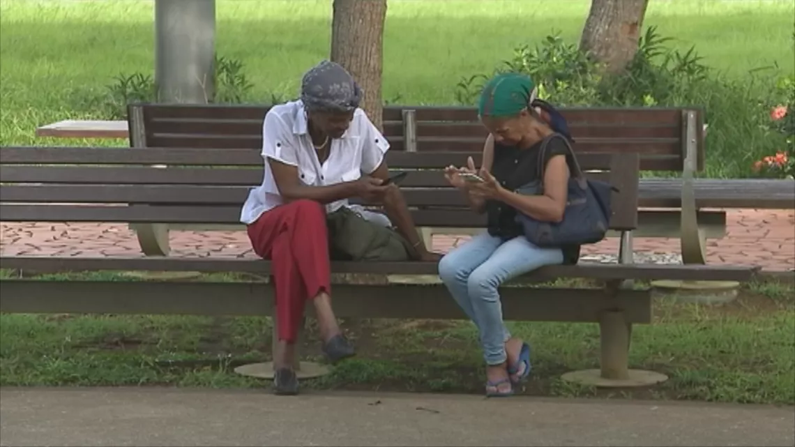 Tournage Place Publique sur les réseaux sociaux 