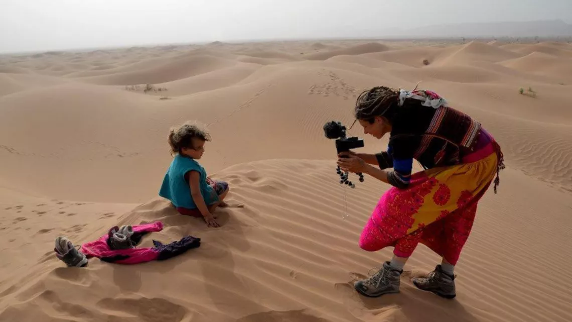 MAMAN, C'EST ENCORE LOIN LE DESERT ?