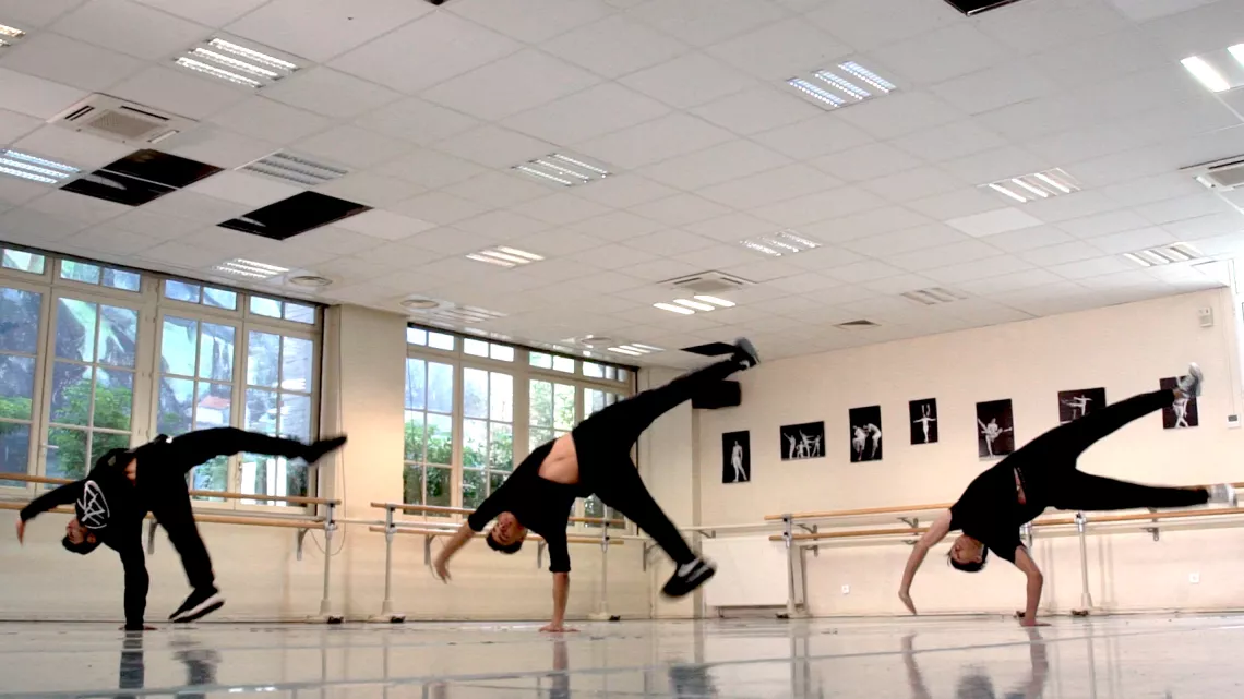 Entre dans la danse
