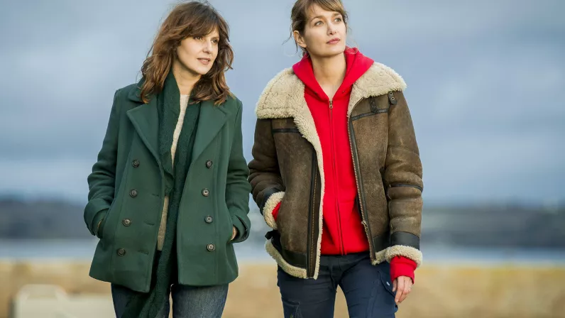 MEURTRES EN CORNOUAILLE