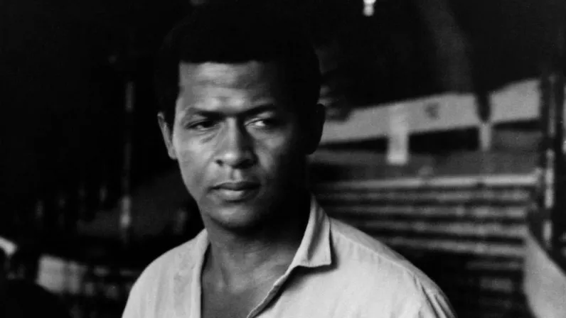 Pierre-Edouard Décimus 