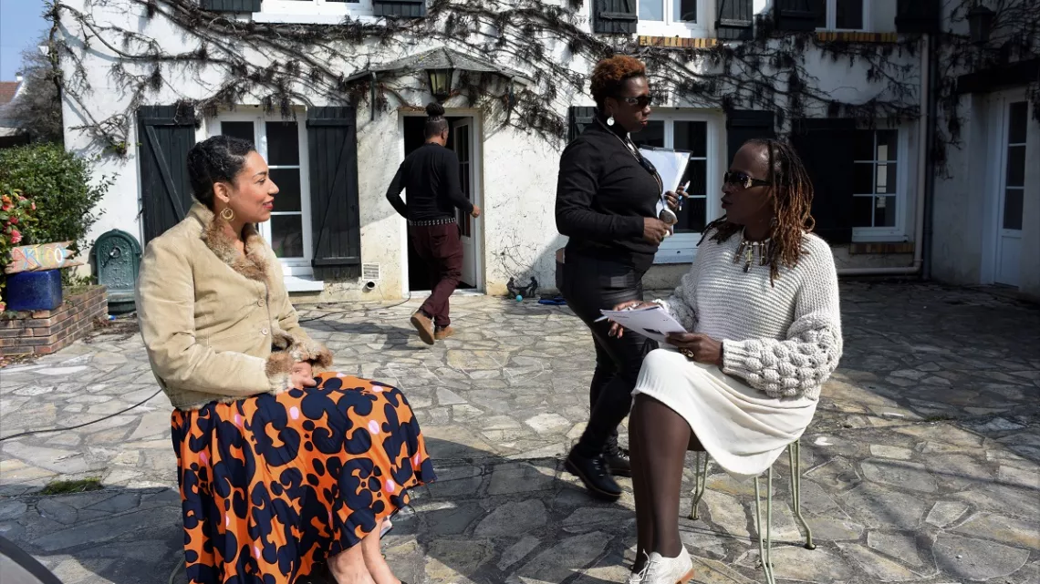 le plateau installé devant chez Estelle @ChristopheNZEZA
