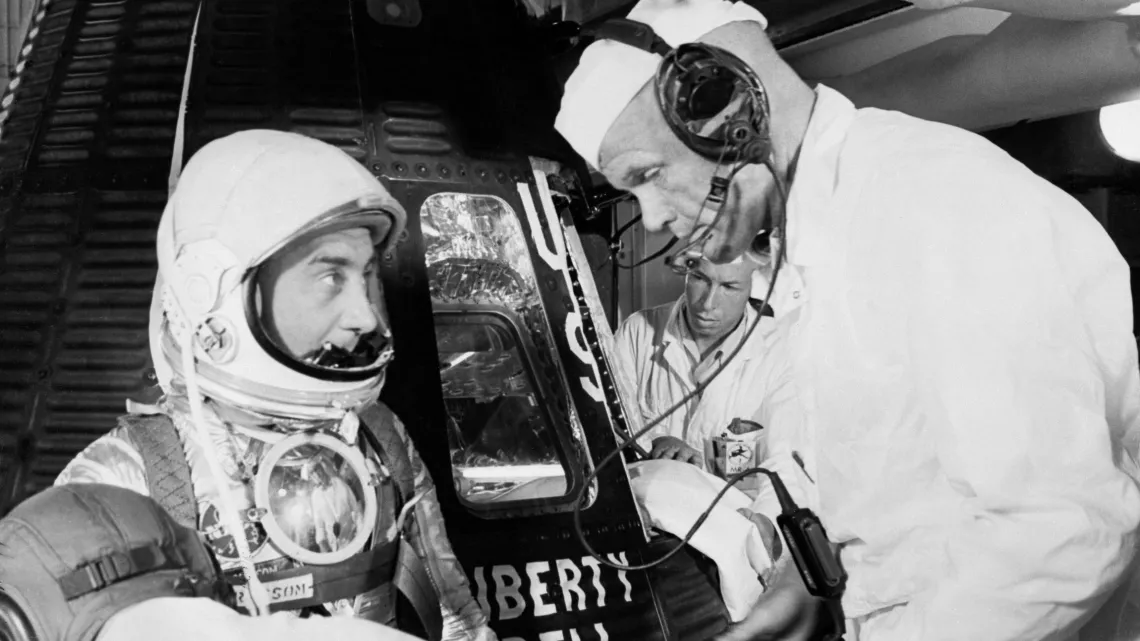 LES CONQUÉRANTS DE L'ESPACE 
