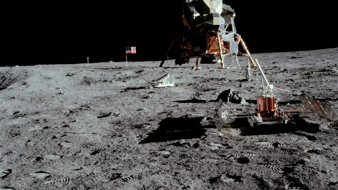 LES CONQUÉRANTS DE L'ESPACE 