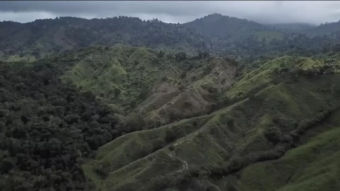AUX PORTES DE LA COLOMBIE