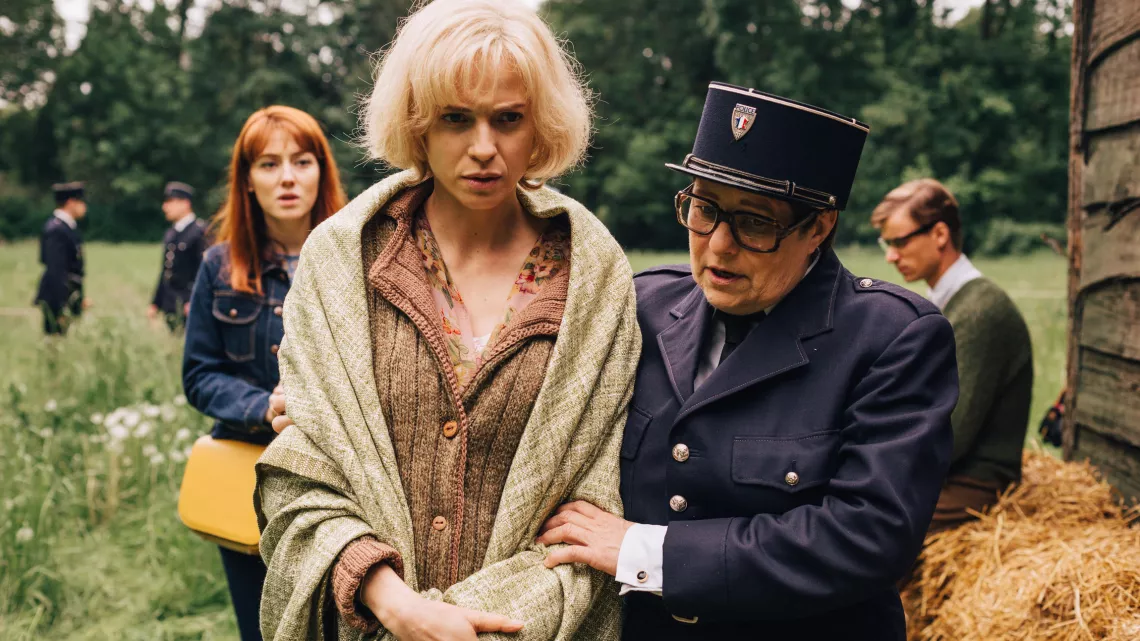  LES PETITS MEURTRES D'AGATHA CHRISTIE DING, DINGUE, DONG