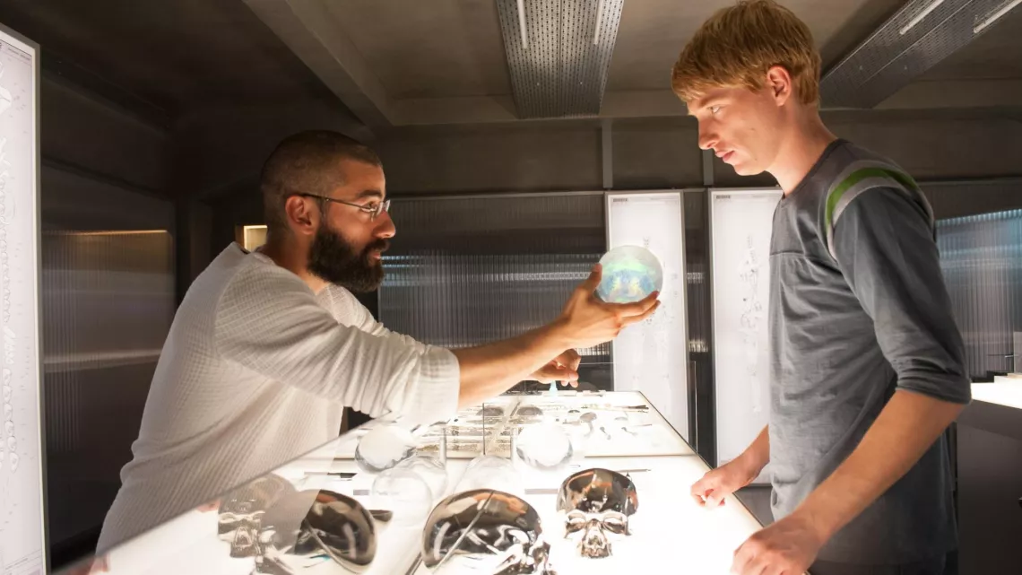 EX MACHINA