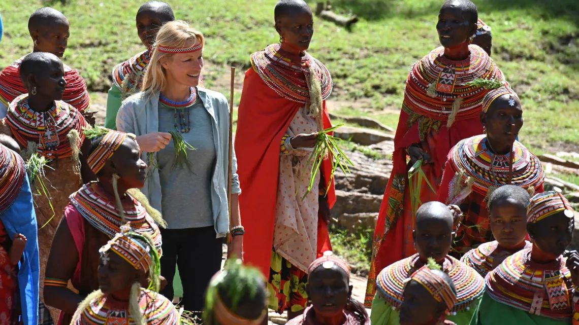 ESTELLE LEFEBURE CHEZ LES SAMBURU