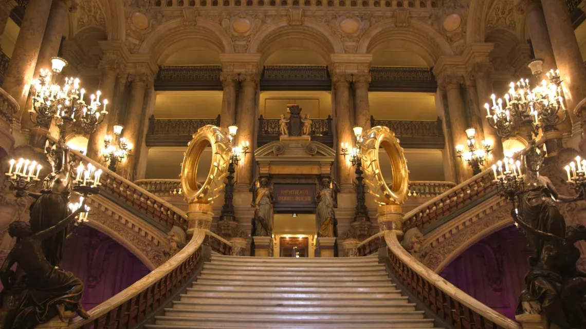 LES TRÉSORS DE L’OPÉRA DE PARIS