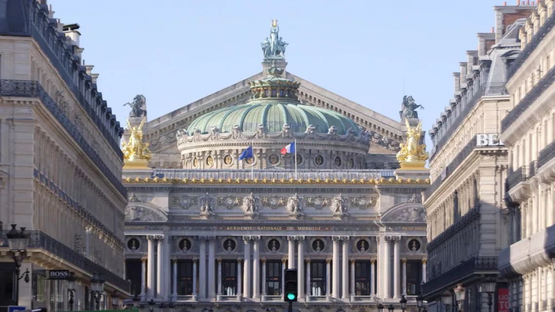 LES TRÉSORS DE L’OPÉRA DE PARIS