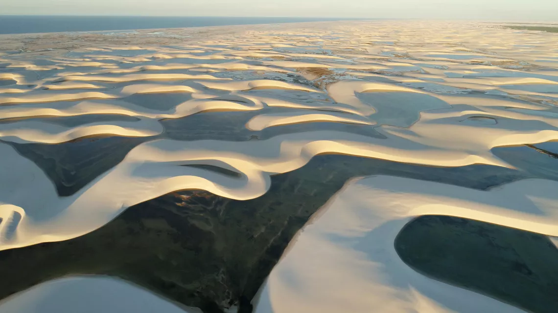 LA TERRE VUE DE L'ESPACE
