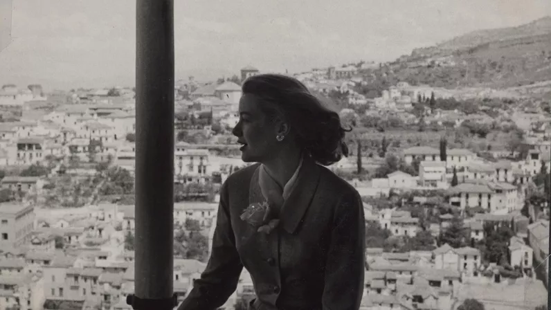 GRACE KELLY (Ne pas utiliser pour le moment. Exclu en cours)