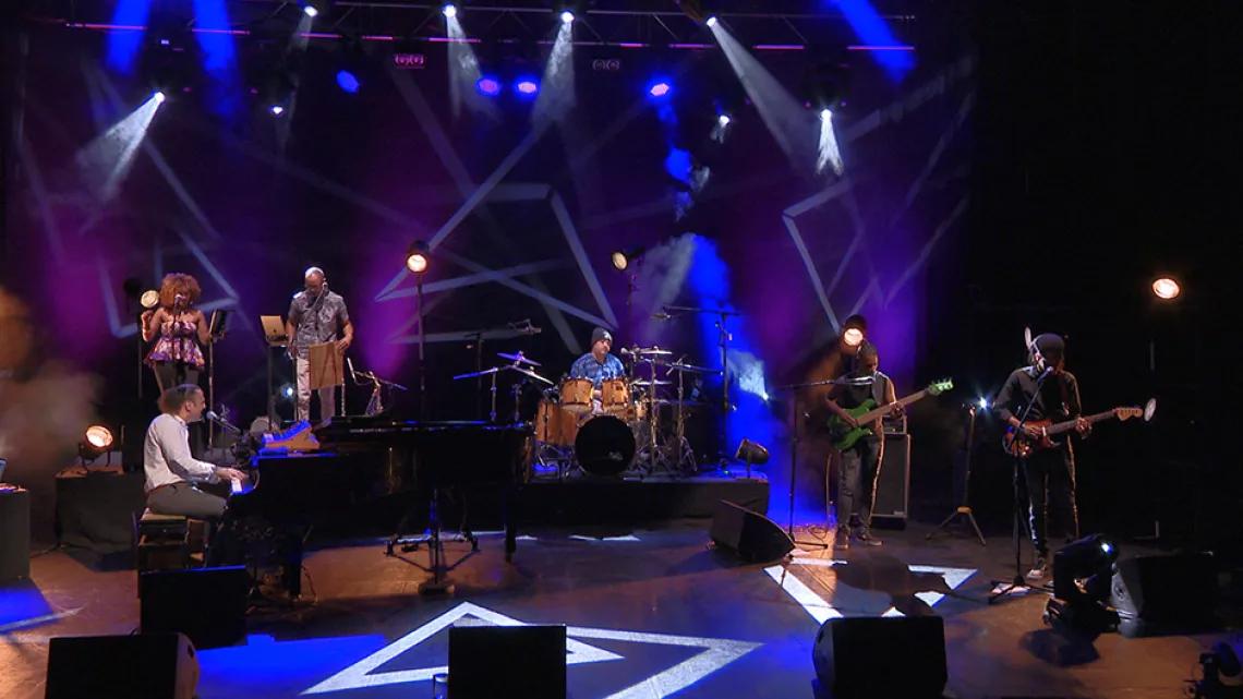 MEDDY GERVILLE EN CONCERT