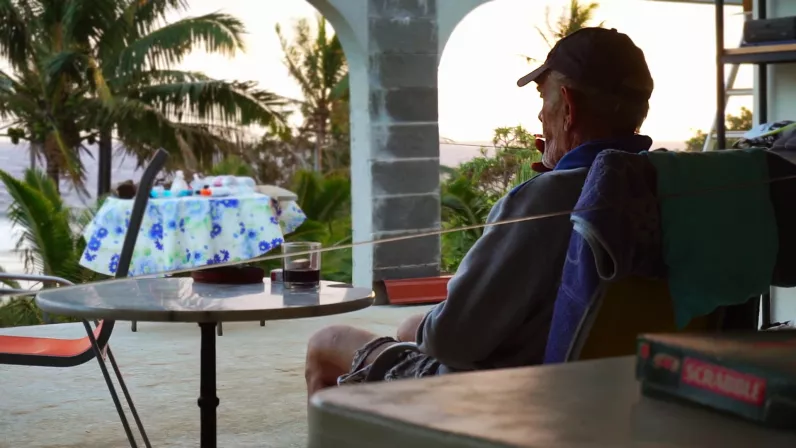 Moruroa Papa_PaulMANATE_A-Perte-de-Vue_3.png