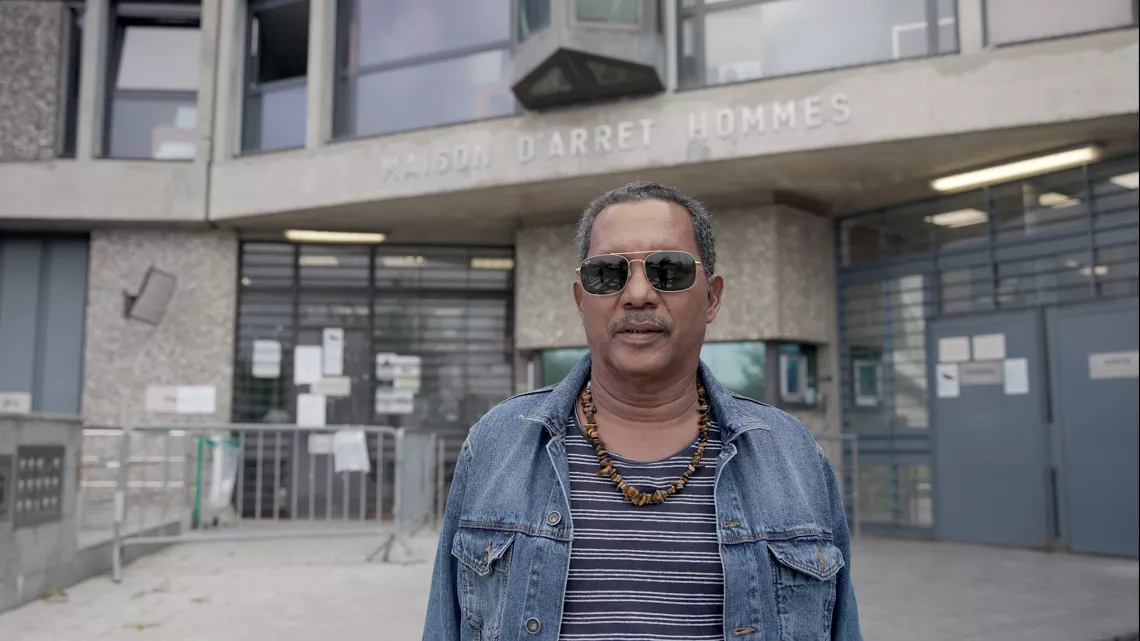 Documentaire : Loïc Léry, de flingue au stylo