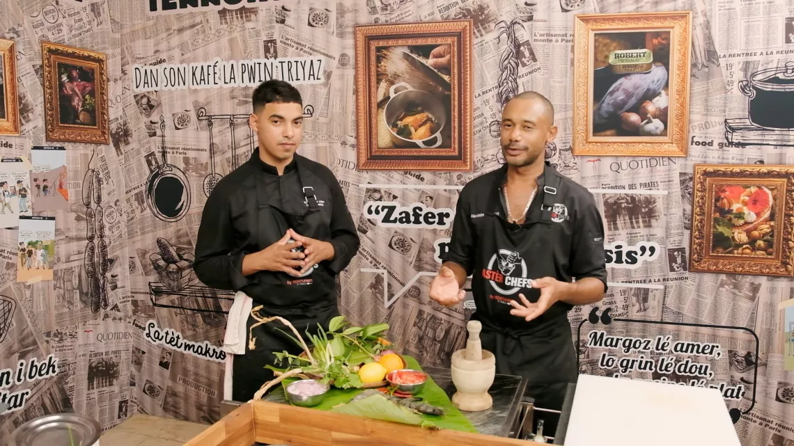 Astèr Chefs by Épicurien à Table est de retour pour une 3ème saison sur Réunion la 1ère!  Votre rendez-vous culinaire quotidien fait peau neuve et vous propose de suivre à tour de rôle des duos de Chefs Péi.