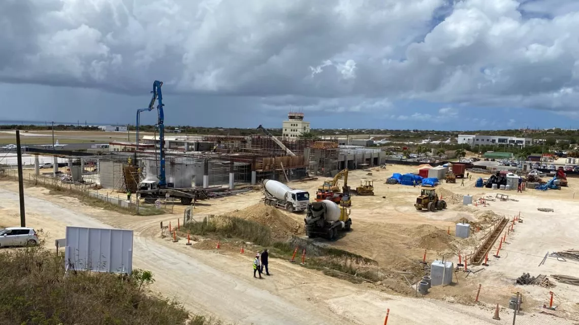 Caraïbes, le mensuel : Anguilla & Barbuda