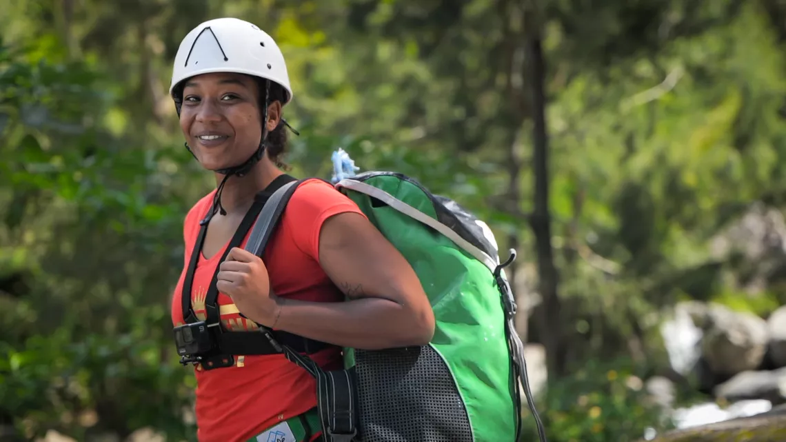 Pour le dernier numéro de la saison sur Réunion la 1ère , Tony nous emmène dans le cadre majestueux du cirque de Cilaos, une invitation propice à l’aventure pour nos trois participants : Jean-Hugues, Cécile et Frédéric Alias « Doug »