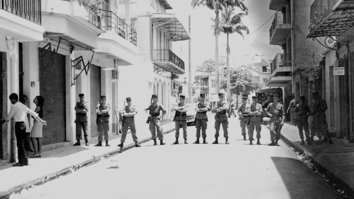 De de Gaulle à Macron, les gardiens de l’empire 