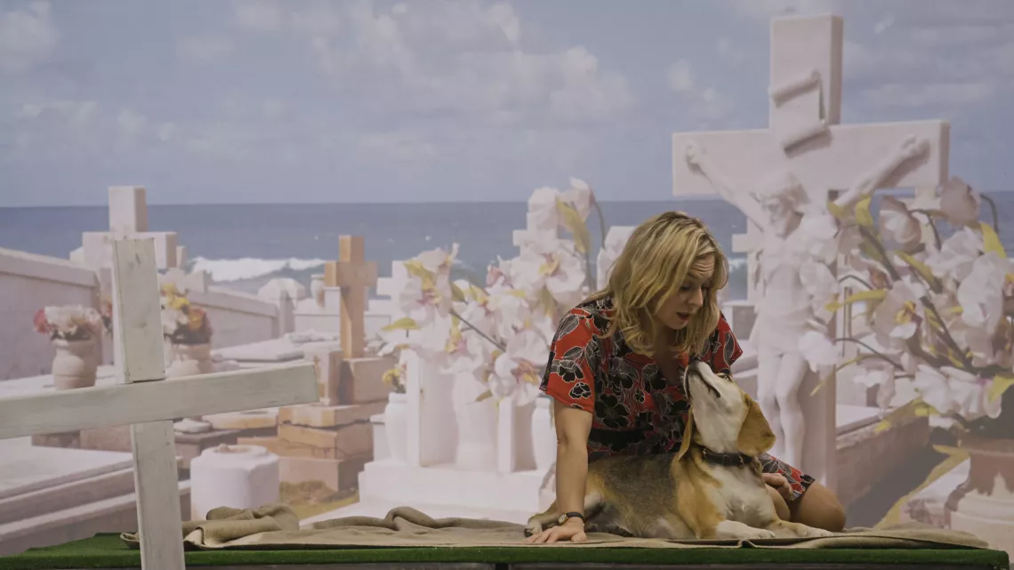 Constance et son chien_Josette  © Fiona BRAILLON/ Cinéphage