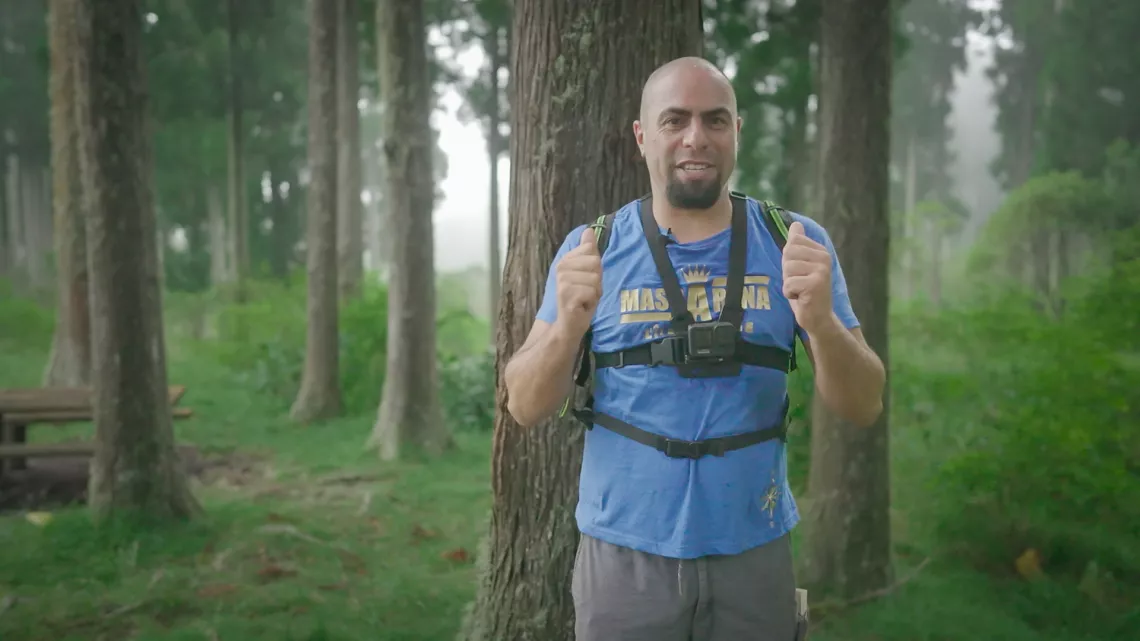 Pour le dernier numéro de la saison sur Réunion la 1ère , Tony nous emmène dans le cadre majestueux du cirque de Cilaos, une invitation propice à l’aventure pour nos trois participants : Jean-Hugues, Cécile et Frédéric Alias « Doug »