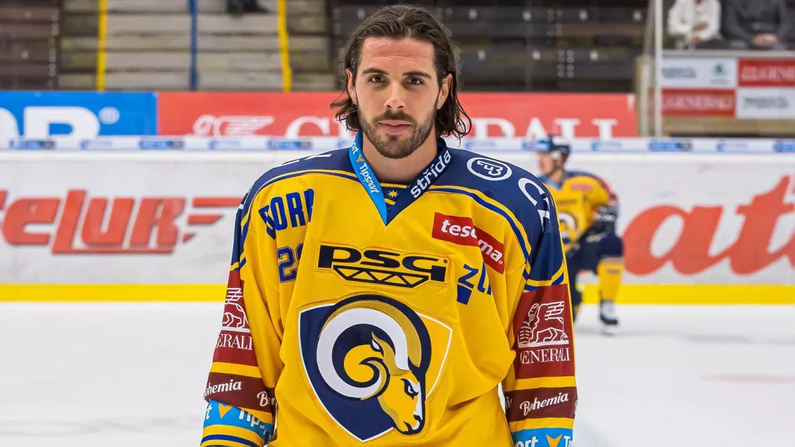 Valentin Claireaux, joueur international français de hockey sur glace
