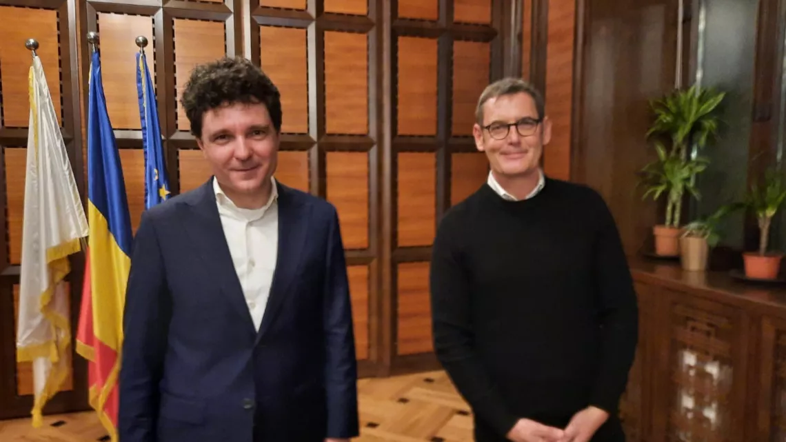 Francis Letellier avec le maire de Bucarest