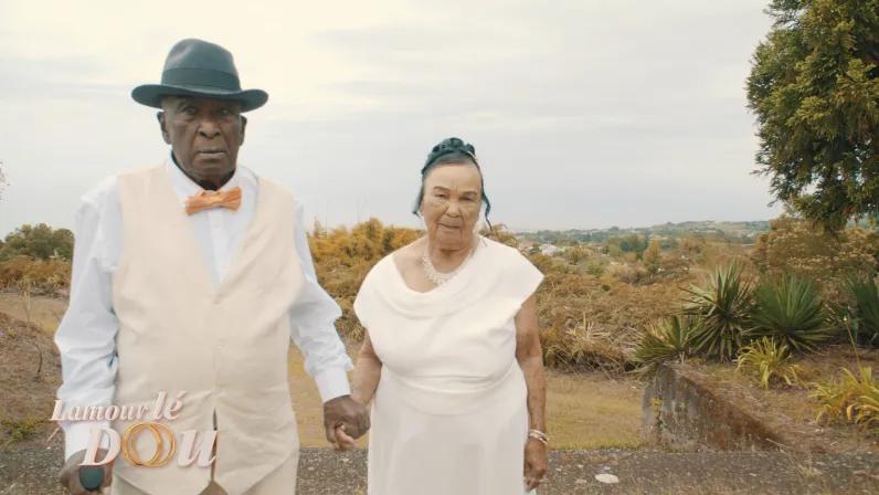 Lamour lé dou a fait sa rentrée sur Réunion la 1ère. Cette année, Rocaya vous donne rendez-vous tous les samedis à 19.50 pour une nouvelle saison placée sous le signe de l’émotion. 6 mariages, 6 histoires et un témoin privilégié, Rocaya !