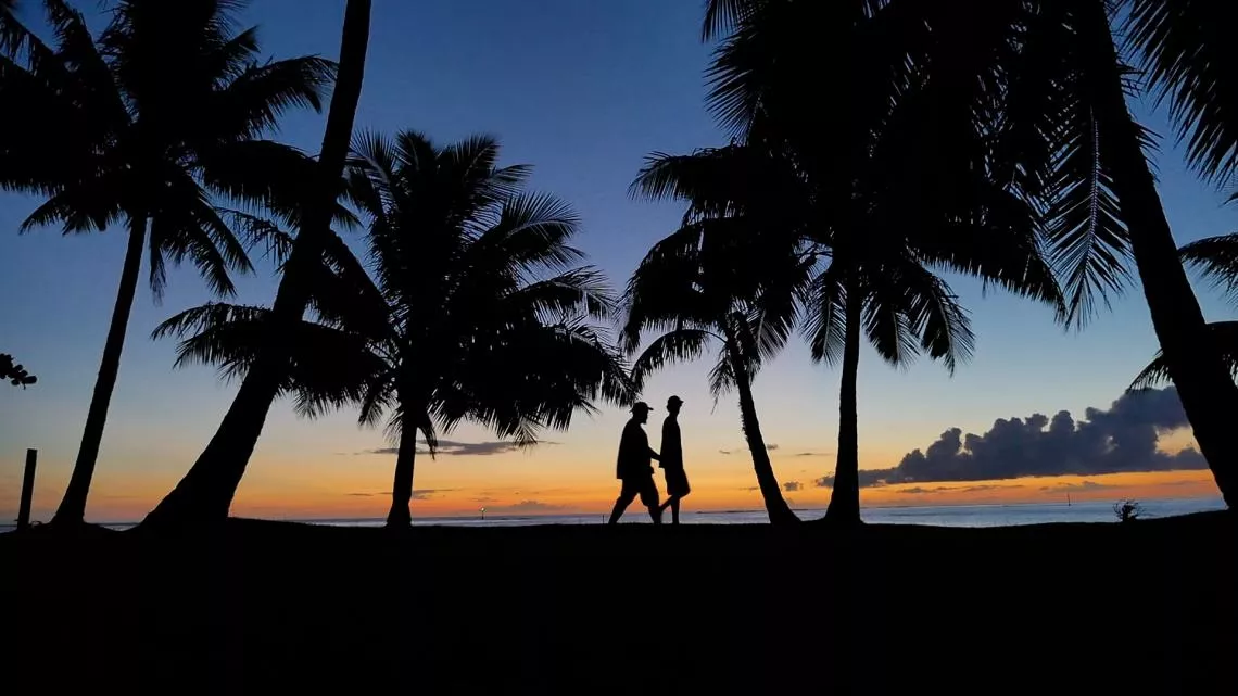 Votre documentaire Archipels est consacré au surfeur tahitien, Hira Teriinatoofa, nommé officiellement entraîneur olympique de la Fédération française de surf.