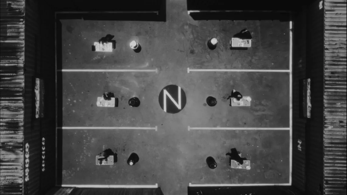 	Kalou : Un court-métrage réunionnais signé par le talentueux Robert Parker, en collaboration avec Sergio Grondin. Une œuvre captivante par sa sensibilité artistique et sa profonde connexion à la culture réunionnaise.
