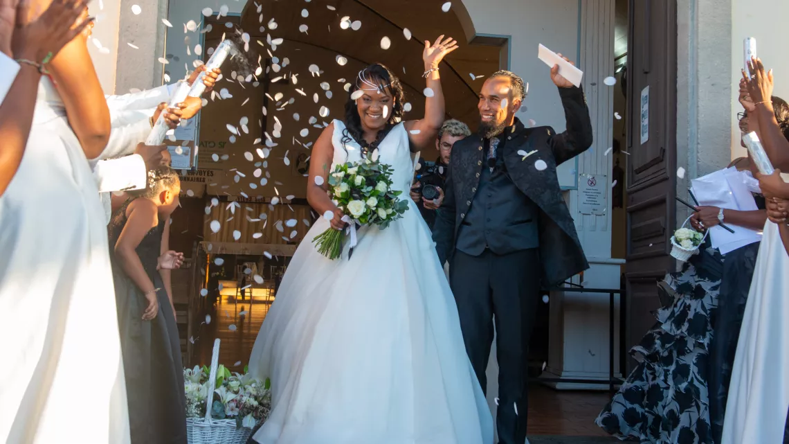 6 mariages et un témoin privilégié, Rocaya ! Le plus beau jour de leur vie en compétition sur Réunion la 1ère ! Épisode 2 : cette semaine, Rocaya nous convie aux noces de Flavina et de Dimitri