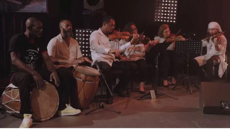 Documentaire : Les instruments de l'espoir