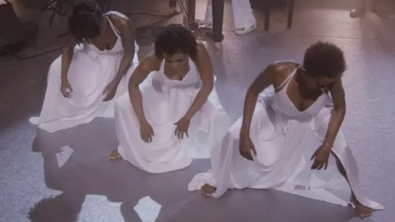 Documentaire : Les instruments de l'espoir