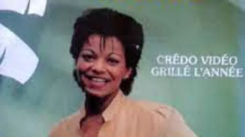 Michou, la fille du compositeur et guitariste réunionnais Narmine Ducap, a enregistré ses premiers disques de ségas en 1971, elle a tout juste 11 ans. À l'âge de douze ans, elle connaît son premier tube avec " Crazé salle verte " et elle est  surnommée " la petite fiancée des Réunionnais ".