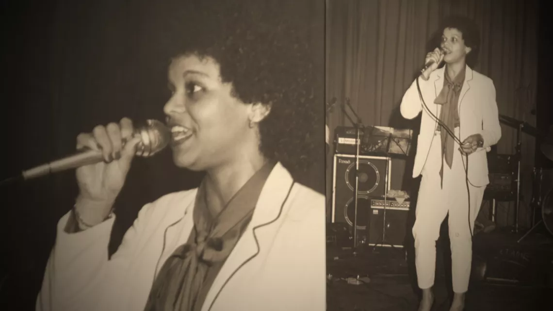 Michou, la fille du compositeur et guitariste réunionnais Narmine Ducap, a enregistré ses premiers disques de ségas en 1971, elle a tout juste 11 ans. À l'âge de douze ans, elle connaît son premier tube avec " Crazé salle verte " et elle est  surnommée " la petite fiancée des Réunionnais ".